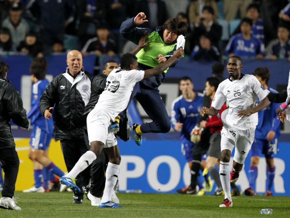  升班马黑马本色，客场逼平拜仁慕尼黑  