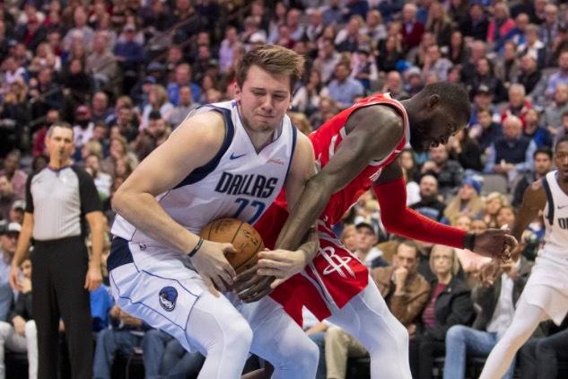  东契奇末节爆发独行侠加时险胜快船迎连胜