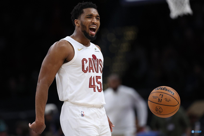  米切尔狂揽四十分骑士加时险胜雷霆获三连胜